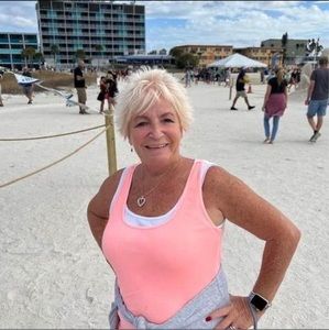 Meet your Posher, Diane